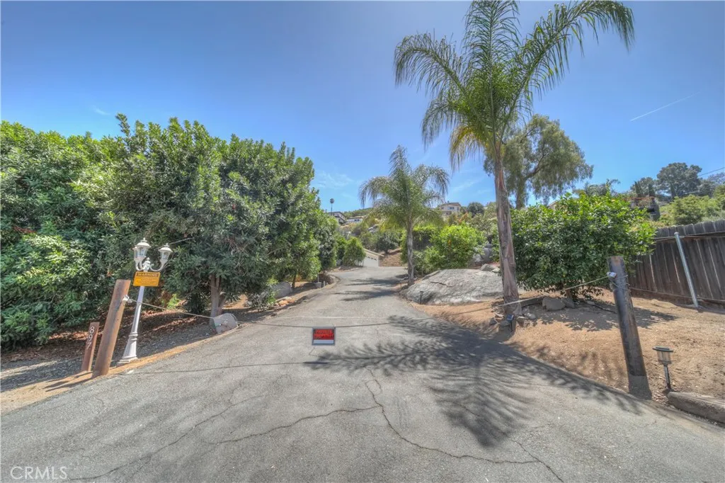 https://cdn.realtyfeed.com/cdn/127/306726033/1bbc2768e4133496a6195f39c42d0d63.webp
