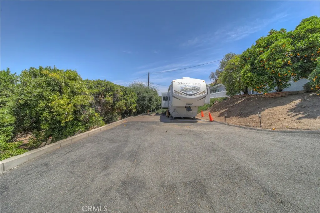 https://cdn.realtyfeed.com/cdn/127/306726033/27f6d713eccf8a570c7da9f2d37b303f.webp
