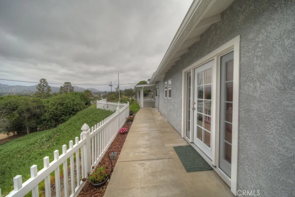 https://cdn.realtyfeed.com/cdn/127/306726033/550cae4f8d1bb1a287fd15013e8a5cc0.webp