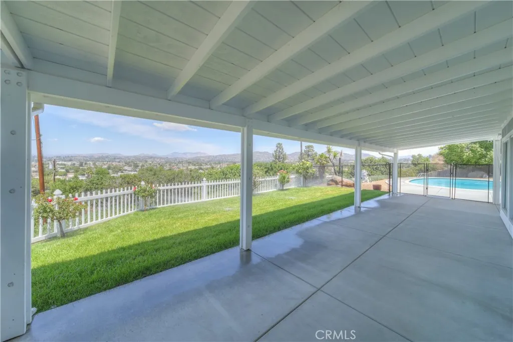 https://cdn.realtyfeed.com/cdn/127/306726033/b1c8de59150d91bb0654c267f040b68e.webp