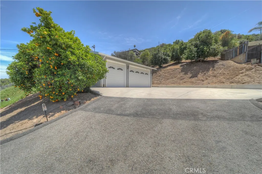 https://cdn.realtyfeed.com/cdn/127/306726033/fa311e8dd1aa342f33d4ca146b48f1d8.webp