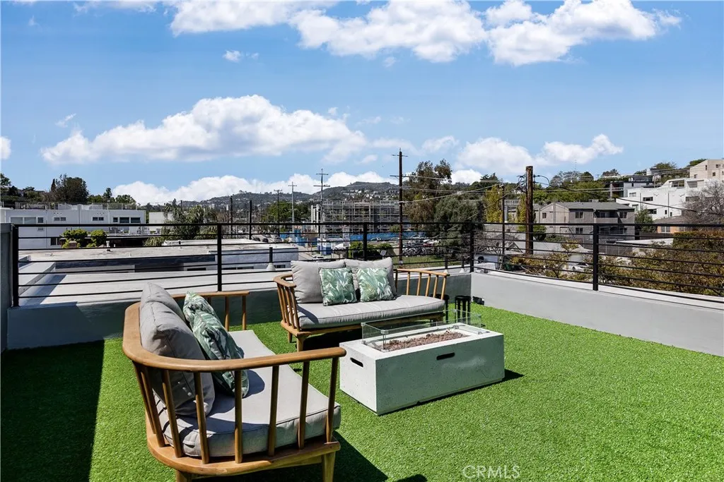 2824 Rowena Avenue Unit B, Los Angeles, CA 90039 - Photo 2 of 25, Los Angeles, CA
