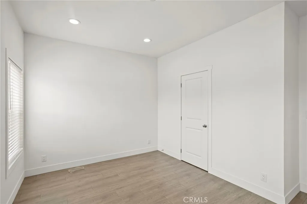 https://cdn.realtyfeed.com/cdn/127/306726049/0a8a234715d3286e325e8f85fffd20c6.webp