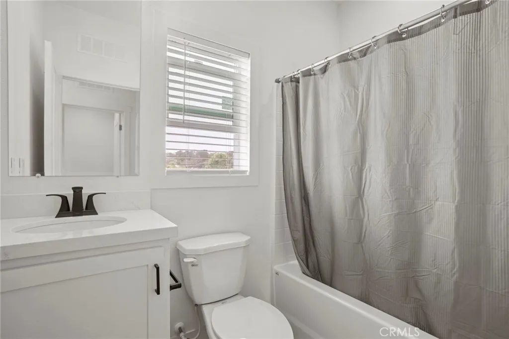 https://cdn.realtyfeed.com/cdn/127/306726049/886848f4c7f48b75edc3ceaa4fe6fa08.webp