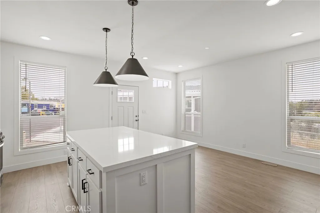 https://cdn.realtyfeed.com/cdn/127/306726049/a0fcf1e1481e3ac92ad58e6794dbe636.webp