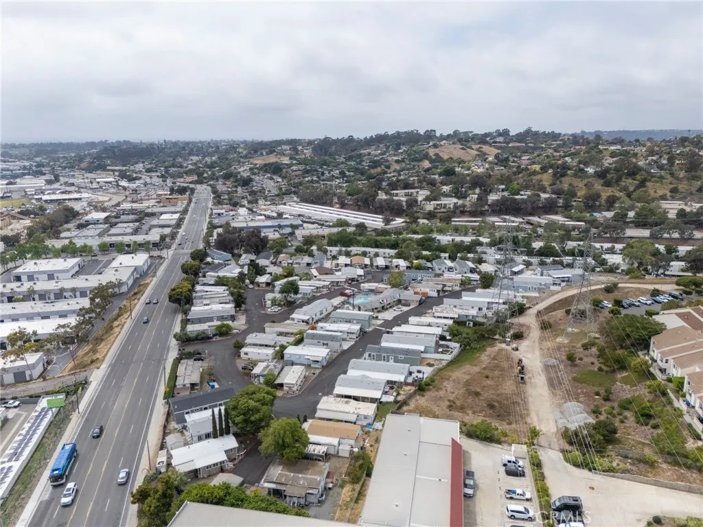 https://cdn.realtyfeed.com/cdn/127/306726049/b068ffbcd9ad35eb57a3e5dbbe1e425d.webp