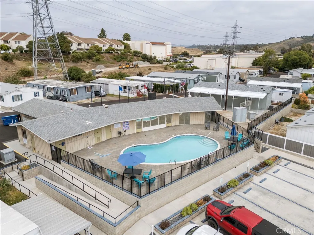 https://cdn.realtyfeed.com/cdn/127/306726049/fc0e89c0a272638389cb6836b86ff138.webp