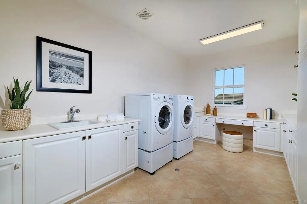 https://cdn.realtyfeed.com/cdn/127/306726052/2c2d62b1fae87469fad461d9f6bb9823.webp