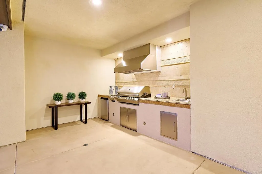 https://cdn.realtyfeed.com/cdn/127/306726052/971a7011173c0b0d63f366a4ba0a740e.webp