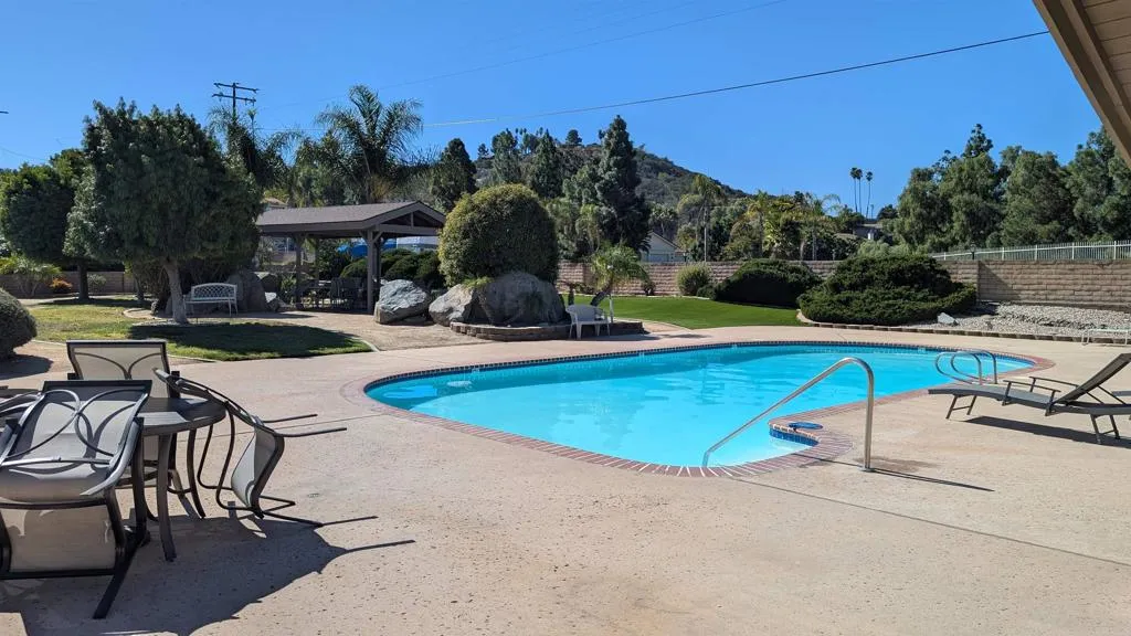 https://cdn.realtyfeed.com/cdn/127/306726059/0b293338441c058cf283fb8b7ad924de.webp