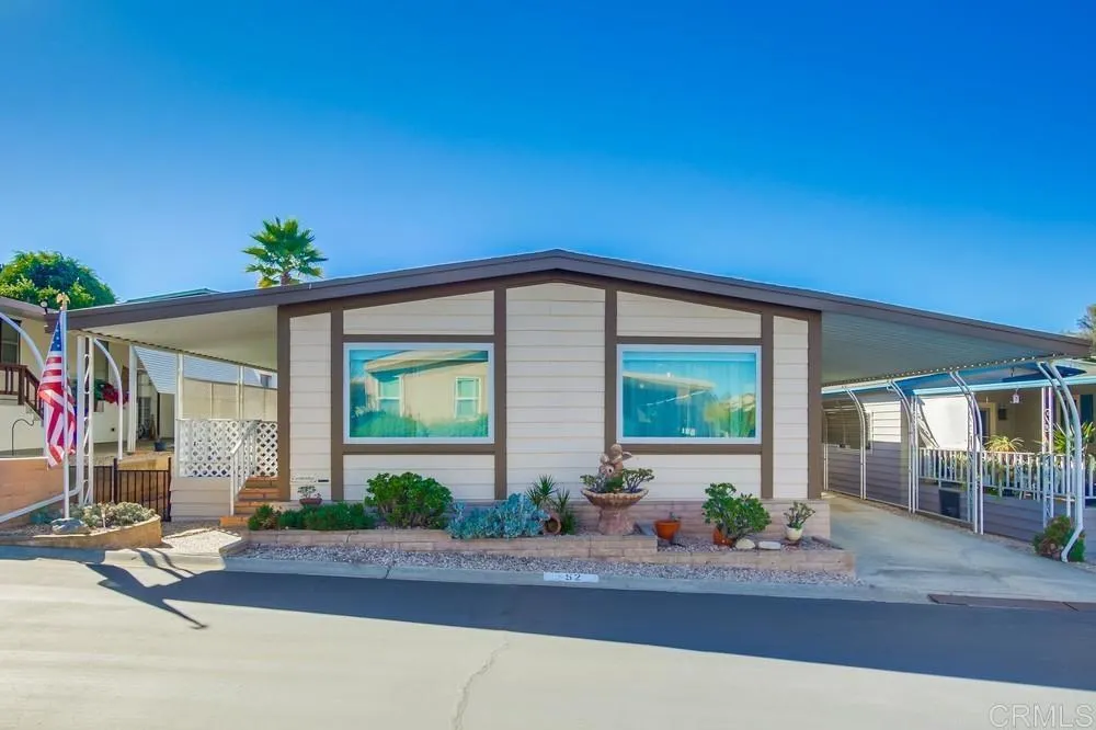 https://cdn.realtyfeed.com/cdn/127/306726059/394437713e22685c2b177f6f6b115592.webp
