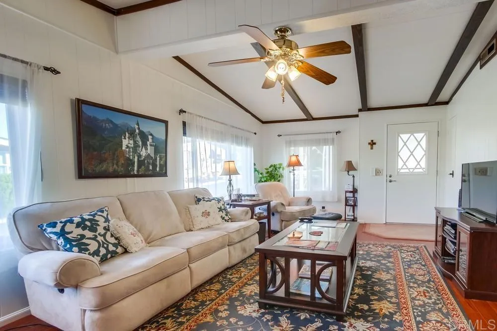 https://cdn.realtyfeed.com/cdn/127/306726059/b48ac27710a0163390a7b68713ddc399.webp