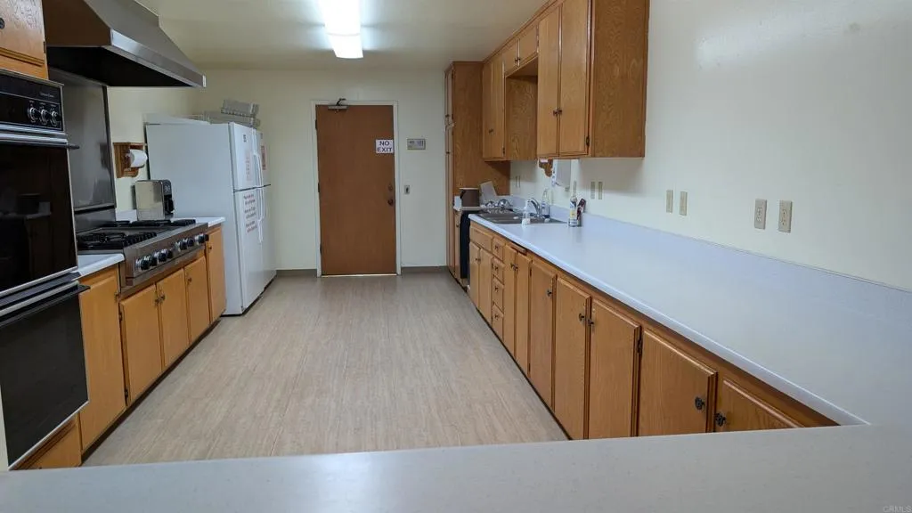 https://cdn.realtyfeed.com/cdn/127/306726059/f3d74ce13b54186063ae787bcca31b28.webp