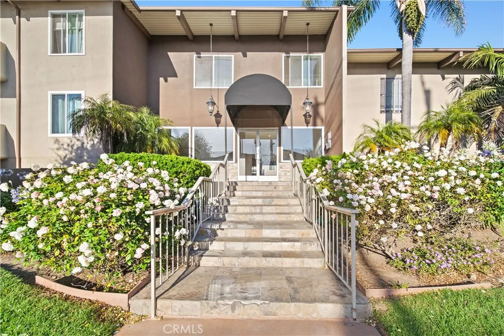 23930 Los Codona Avenue Unit 204, Torrance, CA 90505 - Photo 3 of 26, Torrance, CA