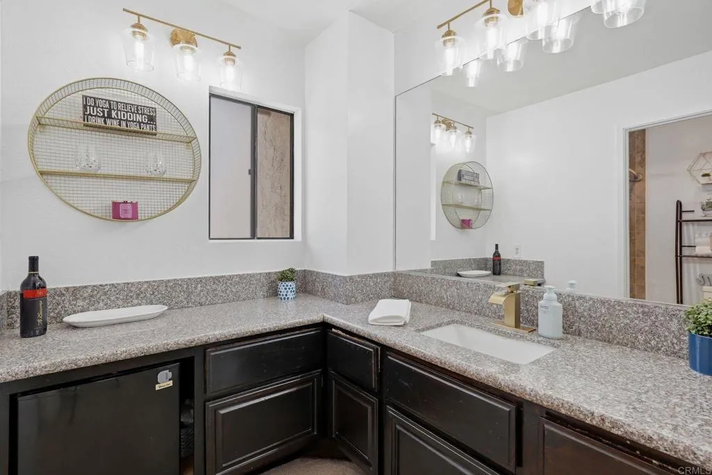 https://cdn.realtyfeed.com/cdn/127/306726111/35ace2ca2da1705e018dd605f310a30c.webp