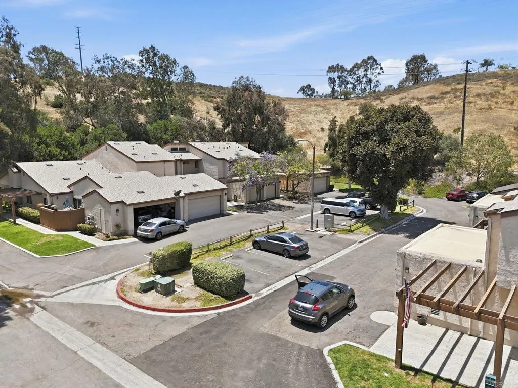 https://cdn.realtyfeed.com/cdn/127/306726111/42e7365c0b876b3af5f4a5dfe836bcbf.webp