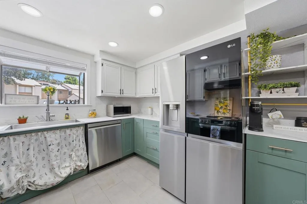 https://cdn.realtyfeed.com/cdn/127/306726111/59db505461e1c5c6ac2e982b24f6147c.webp