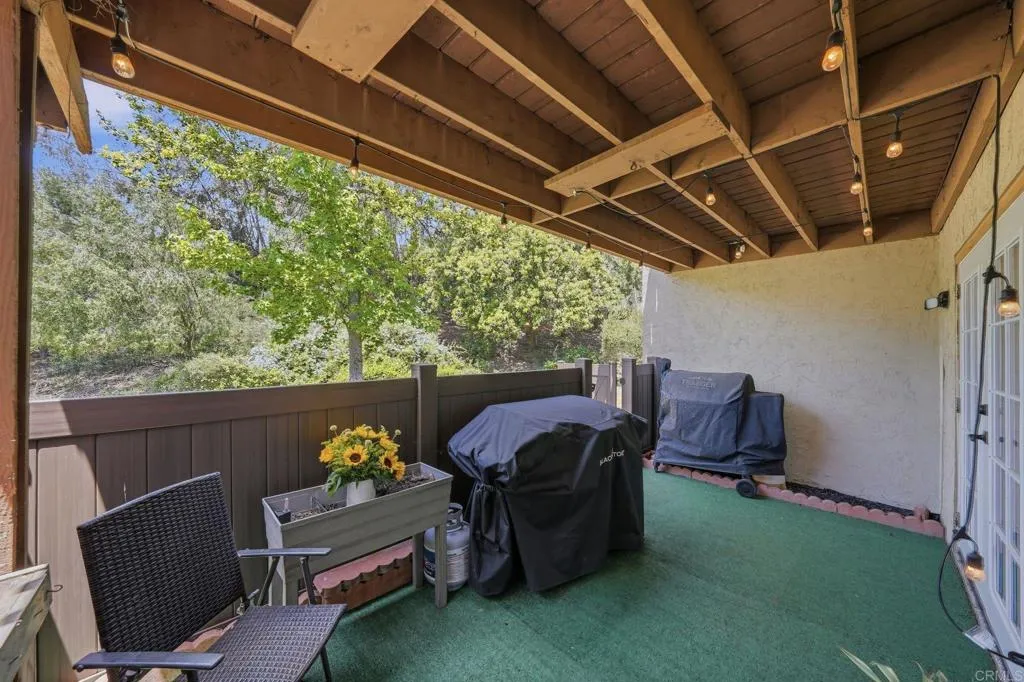 https://cdn.realtyfeed.com/cdn/127/306726111/de45efaf0a7ea74eb3fd84b428ae95bf.webp