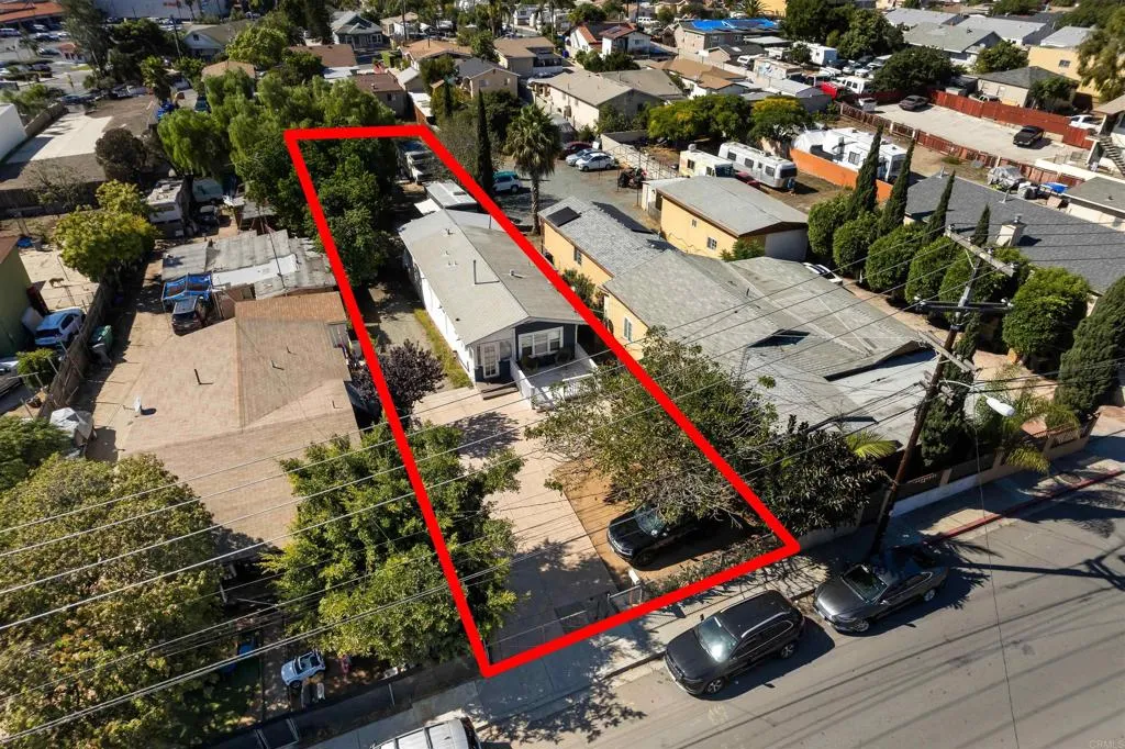 https://cdn.realtyfeed.com/cdn/127/306726135/07768083de3996d552d02e91887bb7df.webp