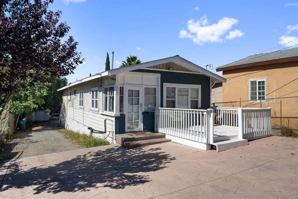 https://cdn.realtyfeed.com/cdn/127/306726135/2fdbcbf319afb7fa0a1543de4a4e922f.webp