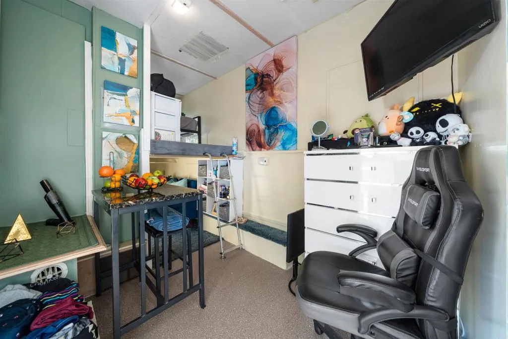 https://cdn.realtyfeed.com/cdn/127/306726135/b7ef40894861081ce62b2215d907c631.webp