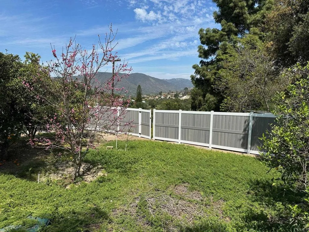 https://cdn.realtyfeed.com/cdn/127/306726144/2053037d8bbee03ddef5e9cdd33395b0.webp