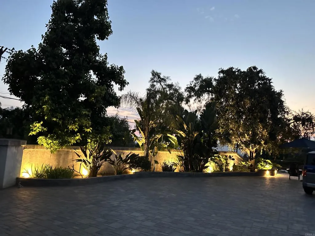 https://cdn.realtyfeed.com/cdn/127/306726144/3da48fcc930d25375452e71032815b68.webp