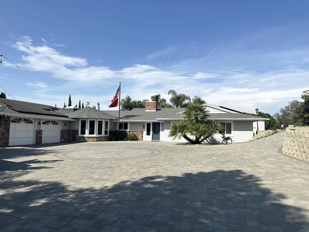 Fallbrook, CA 92028