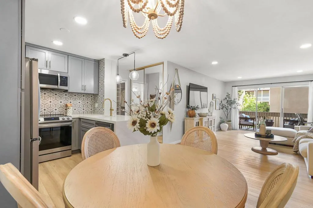 https://cdn.realtyfeed.com/cdn/127/306726195/2ea1b846136968e91416474fe59e669f.webp