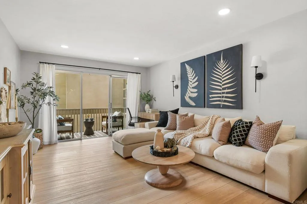 https://cdn.realtyfeed.com/cdn/127/306726195/934f4944c834f8712bc664662c0d2d82.webp