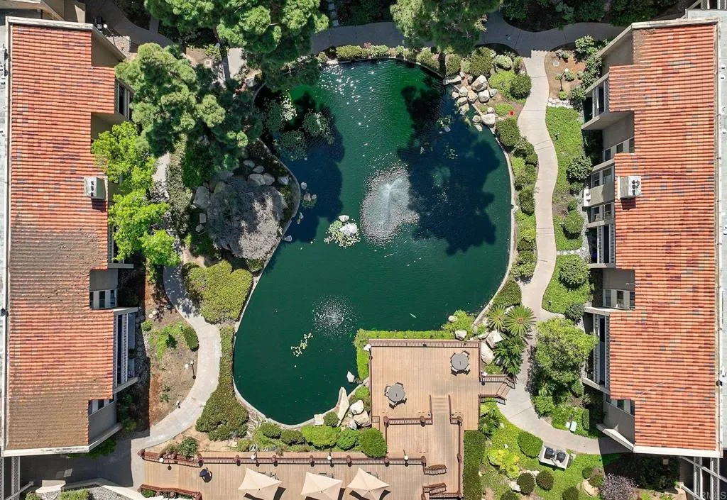 https://cdn.realtyfeed.com/cdn/127/306726195/f8b9063c78469b681431a6d2b5684fd2.webp