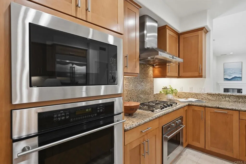 https://cdn.realtyfeed.com/cdn/127/306726199/01be72015d15f94c4f92ef393ffd8648.webp
