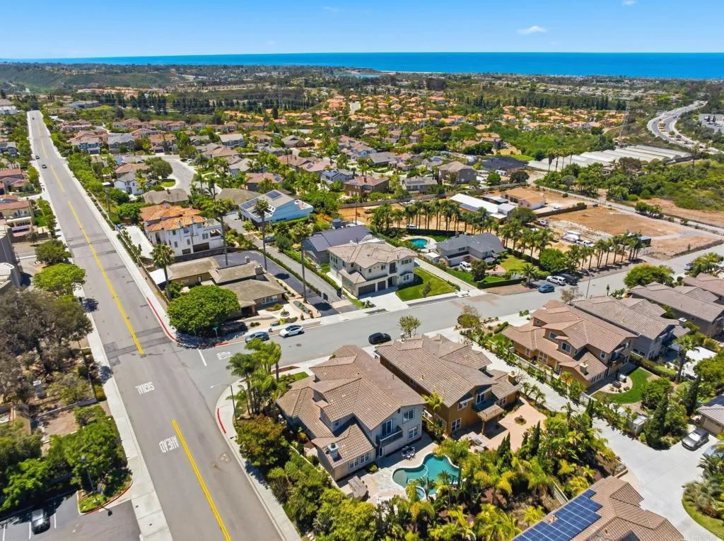 https://cdn.realtyfeed.com/cdn/127/306726199/26d8474fb3c845a42124bf782c3ff21e.webp