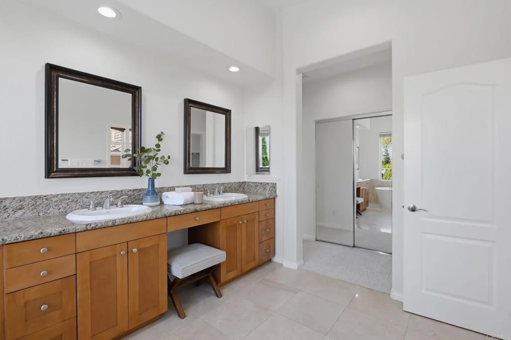 https://cdn.realtyfeed.com/cdn/127/306726199/2d8b44660053792a2055031bffe4e176.webp