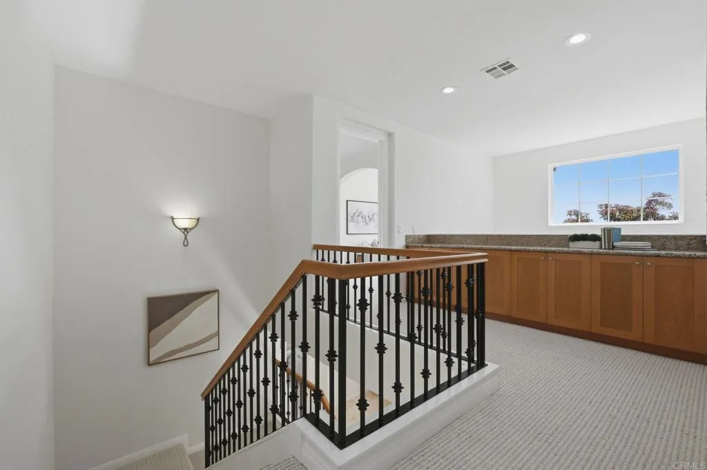 https://cdn.realtyfeed.com/cdn/127/306726199/61a1578890fbbc8751c155e549c9b248.webp