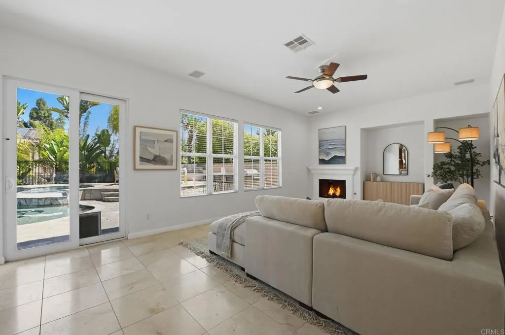 https://cdn.realtyfeed.com/cdn/127/306726199/c8f649f240863e9bcb80c55491d42d5f.webp
