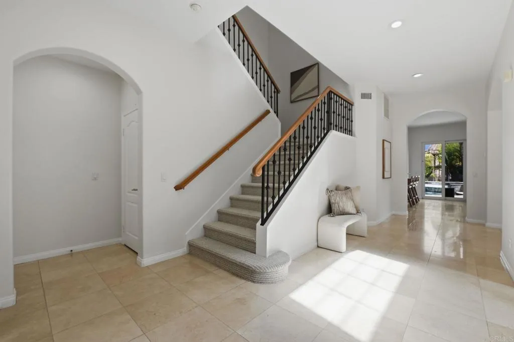 https://cdn.realtyfeed.com/cdn/127/306726199/eadab55df4239b8655f9f57cc315767f.webp