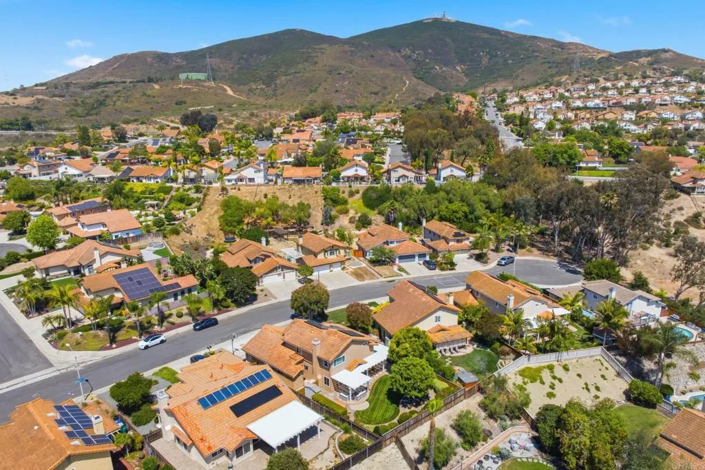 https://cdn.realtyfeed.com/cdn/127/306726204/196d63fcf47ceac5f086e2e7d55f947d.webp
