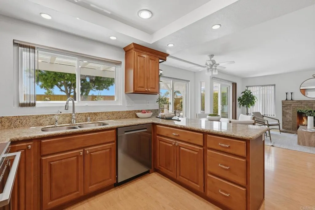 https://cdn.realtyfeed.com/cdn/127/306726204/f20275b216b4e6c6718cfe57536b0279.webp