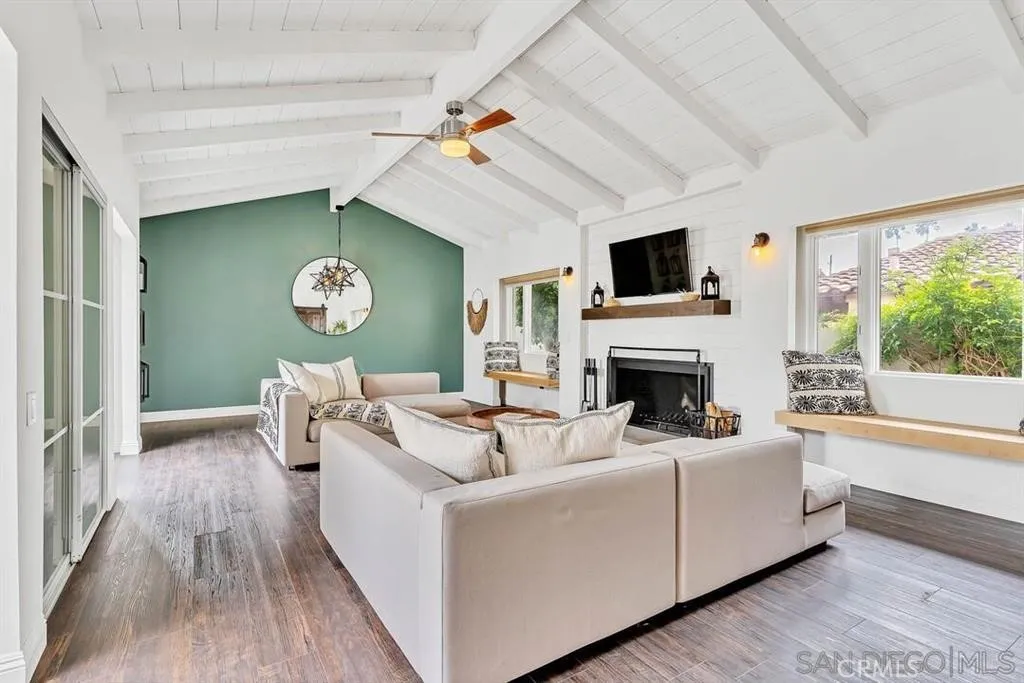 https://cdn.realtyfeed.com/cdn/127/306726225/f66bfdec3efab993d9e63ed3f5b66d88.webp