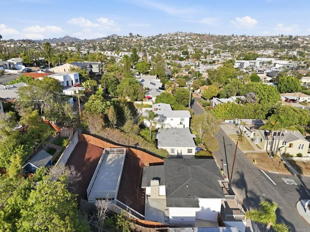 https://cdn.realtyfeed.com/cdn/127/306726248/778554b9f832d8703e9730fce750a635.webp