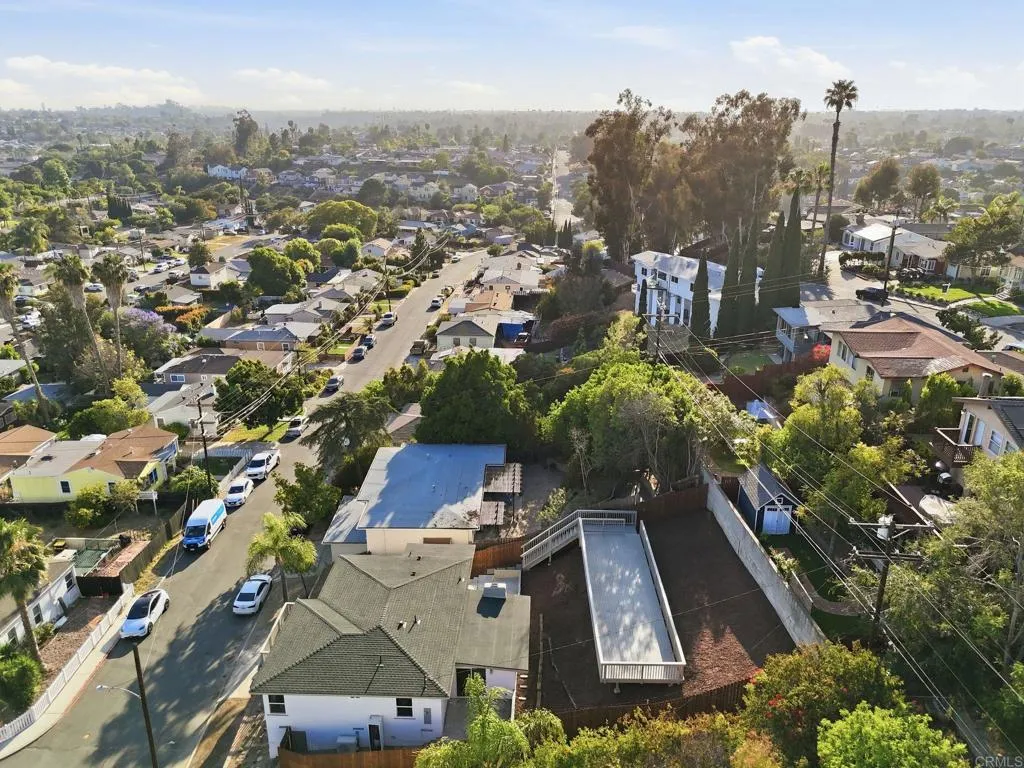 https://cdn.realtyfeed.com/cdn/127/306726248/83c2ae2f0c59ba13f8ec2161d1c240c2.webp