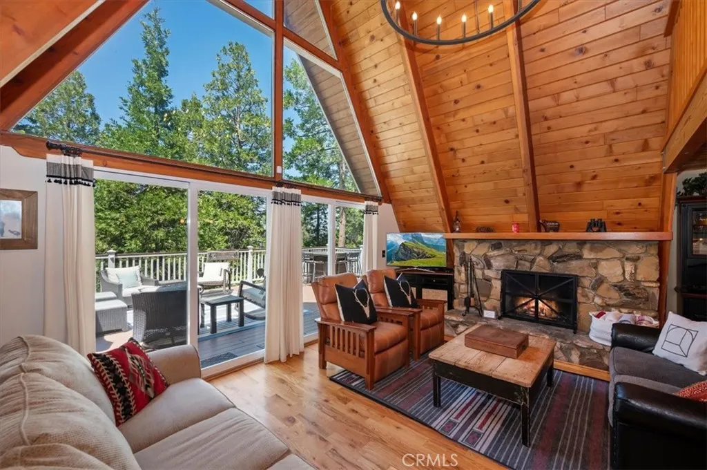 349 Castle Gate, Lake Arrowhead, CA 92352 - Photo 4 of 50, Lake Arrowhead, CA