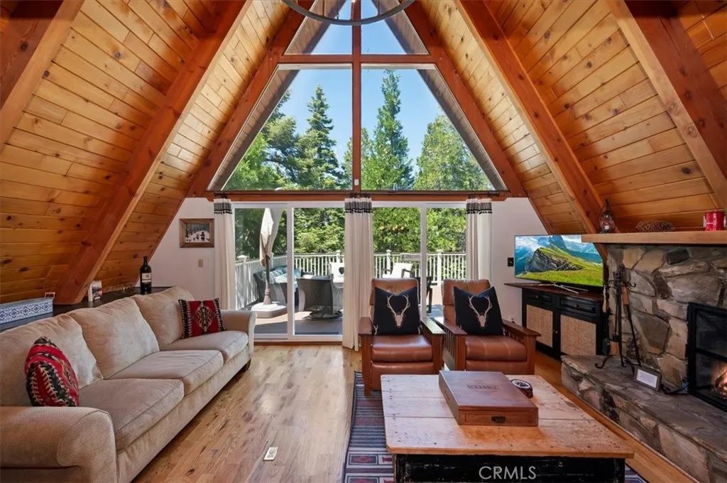 349 Castle Gate, Lake Arrowhead, CA 92352 - Photo 5 of 50, Lake Arrowhead, CA