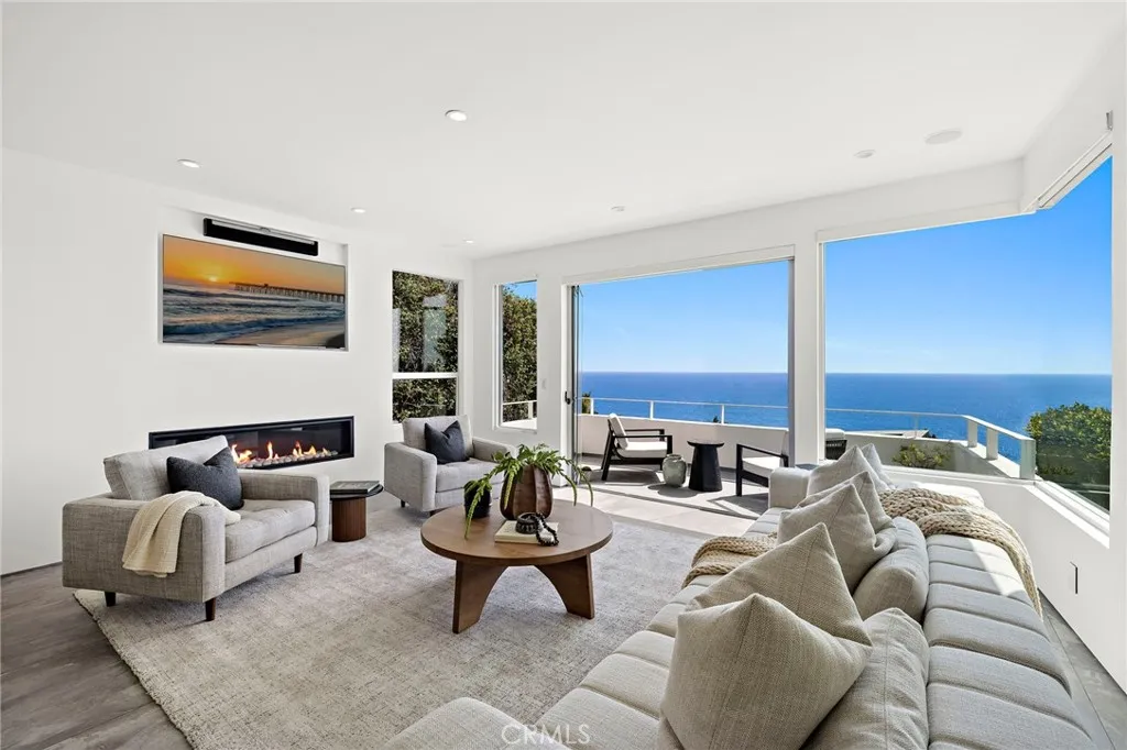 Laguna Beach, CA 92651