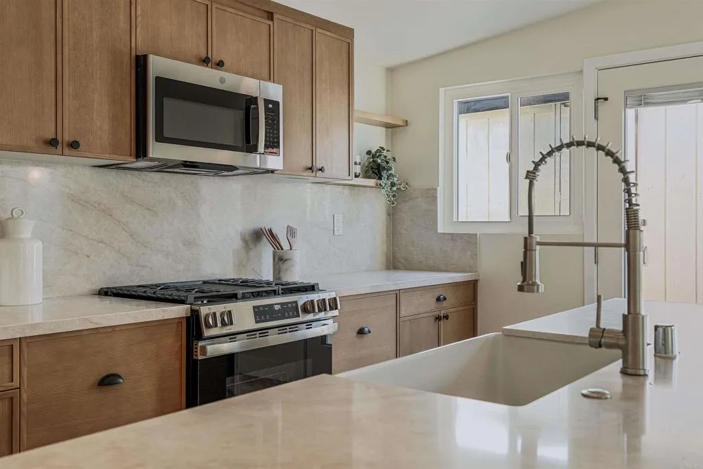 https://cdn.realtyfeed.com/cdn/127/306726343/06226e9715bcab4b989bd3e9d2a8b4c9.webp