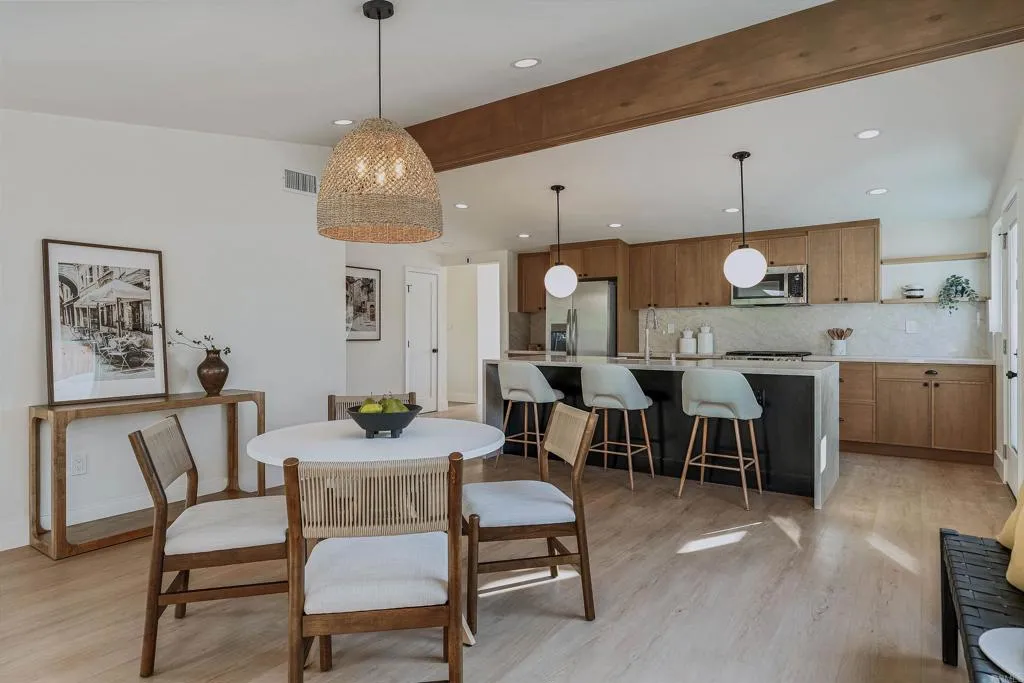 https://cdn.realtyfeed.com/cdn/127/306726343/22759d89f0b00f5fb2e0602c00ba6f4b.webp