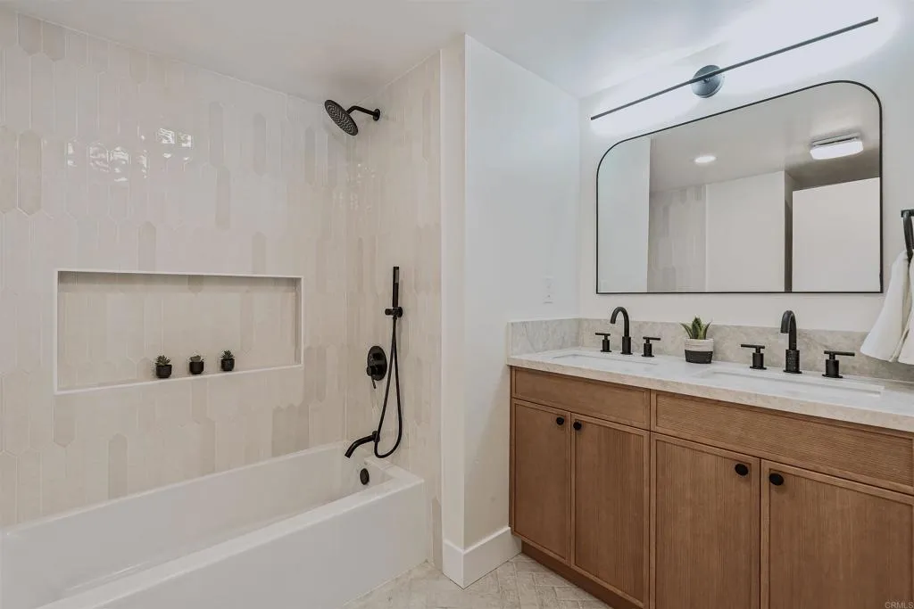 https://cdn.realtyfeed.com/cdn/127/306726343/585343a9a84841ec86d7cefd7b43cf06.webp