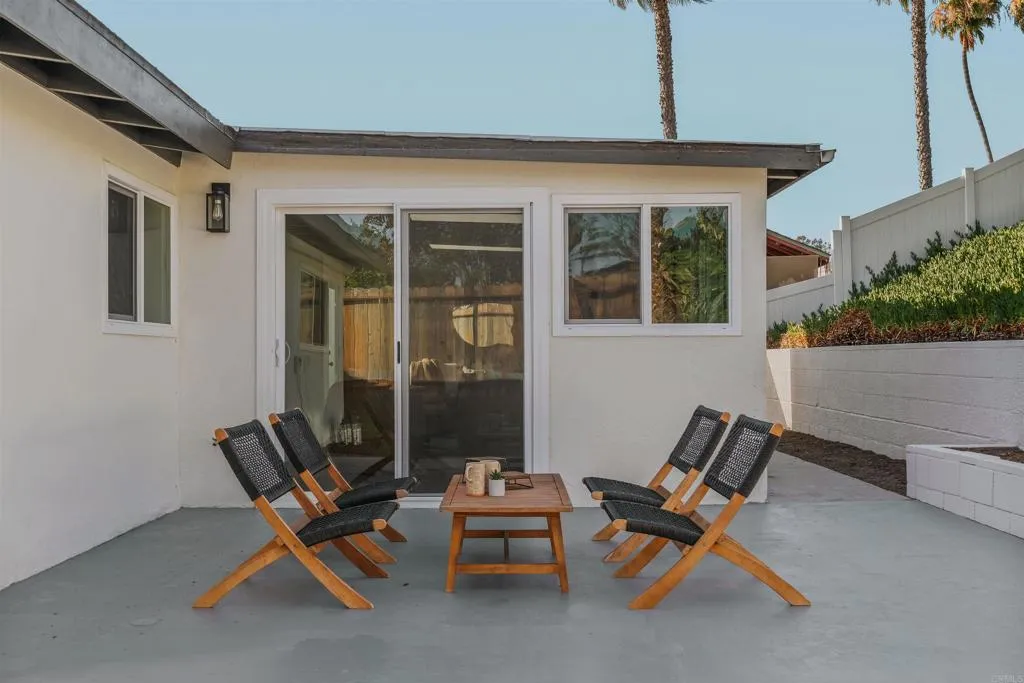 https://cdn.realtyfeed.com/cdn/127/306726343/ddeb3d9fbe2b37a685e384dae856ab2c.webp