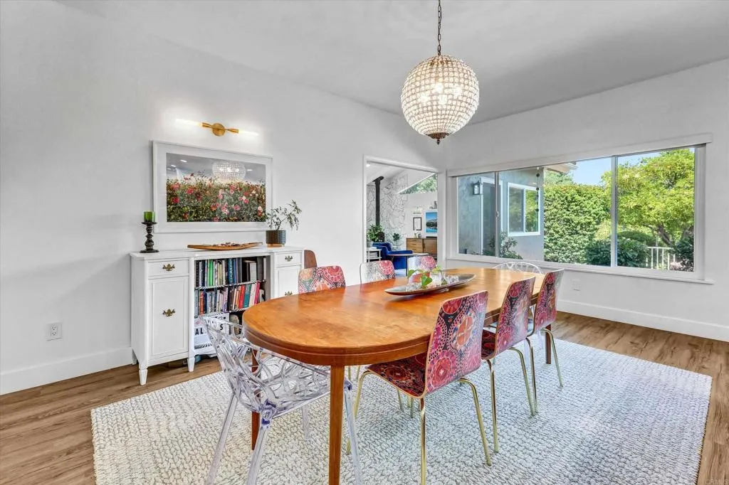 https://cdn.realtyfeed.com/cdn/127/306726371/2e9d2c9eae0e987fd3b1be0254aa0ec9.webp